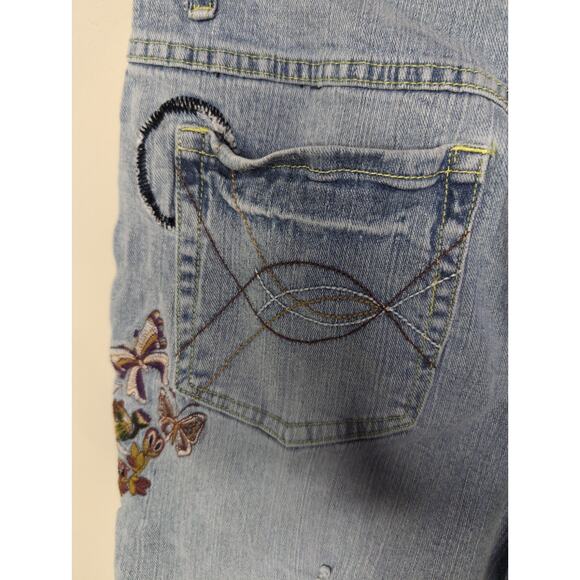 LA Blues dusty floral butterfly embroidered accent light denim jeans 12 - Picture 8 of 9